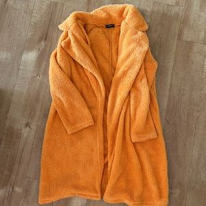 Orange Sherpa trench